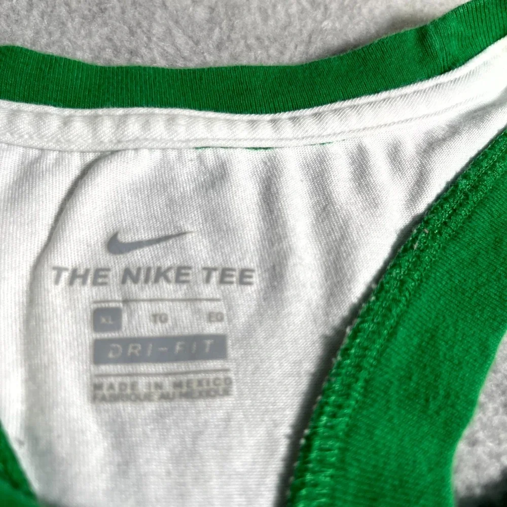 Oregon Ducks Tank Top Womens XL White‎ Nike Dri Fit Racerback Round Neck Cotton